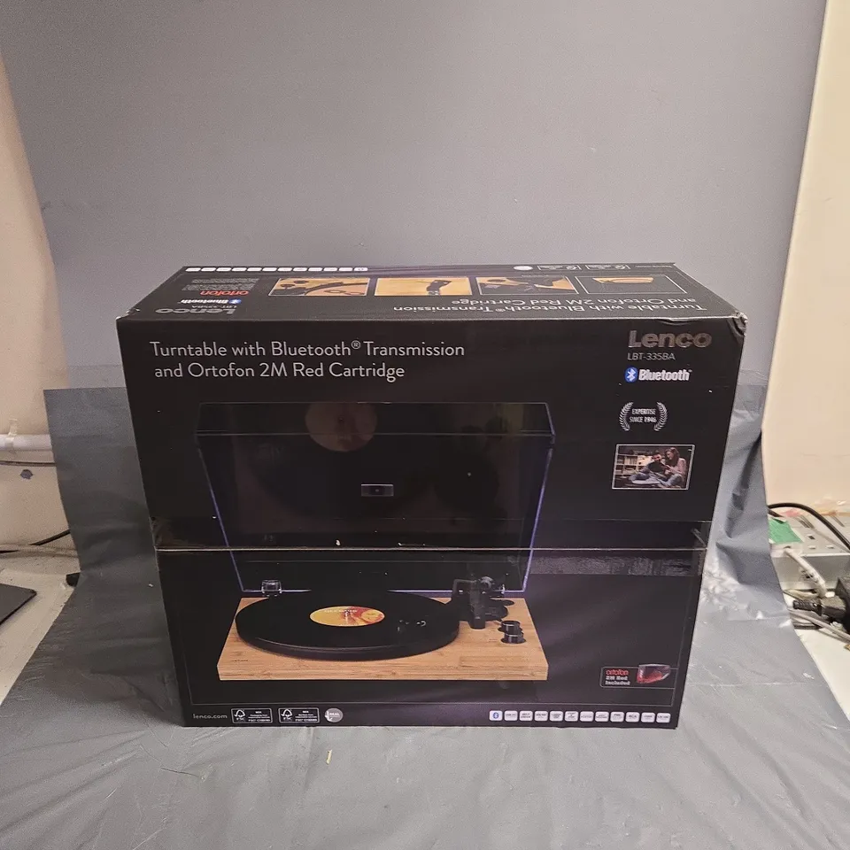 BOXED LENCO TURNTABLE WITH BLUETOOTH - LBT-335BA 