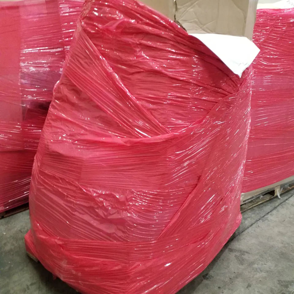 PALLET OF ASSORTED PRODUCTS INCLUDING STEP LADDER, RETRACTABLE GATE, ALUMINIUM WHITEBOARD, SHOE RACK