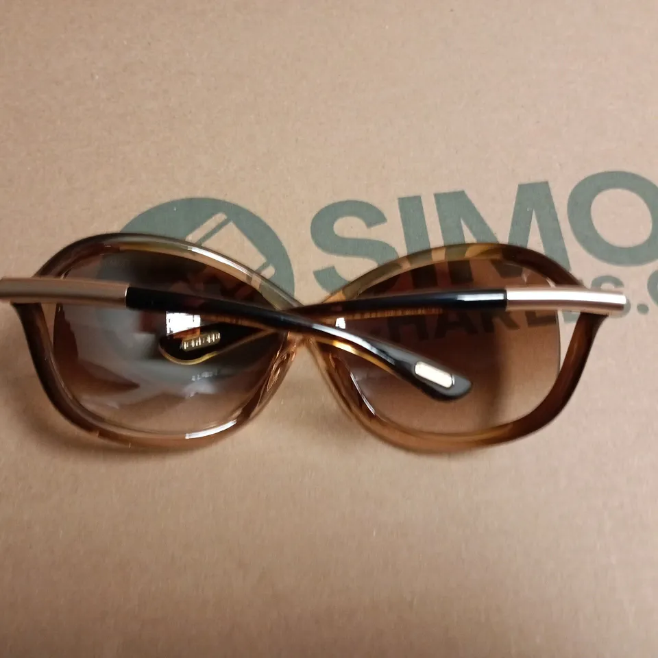 TOM FORD SUNGLASSES - BOXED