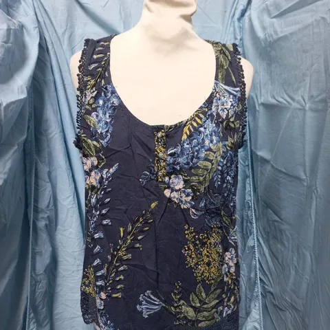 NEXT WOMEN'S FLORAL PRINT SLEEVELESS TOP, NAVY WITH LACE TRIM β UK 12