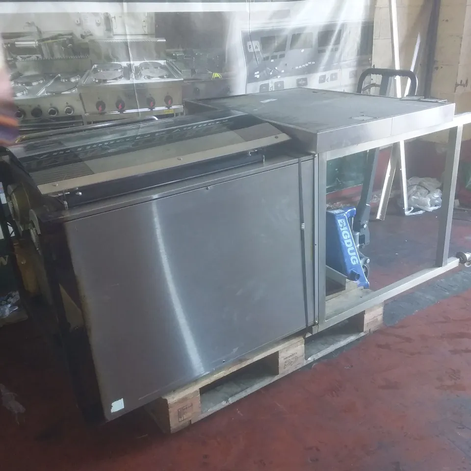 BKI SINGLE ROTISSERIE OVEN 