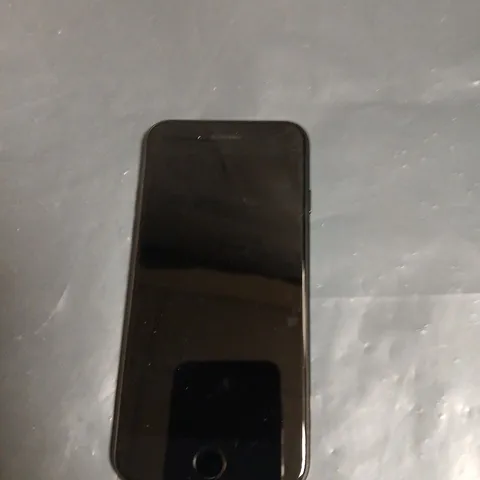 IPHONE SE BLACK  – BOXED