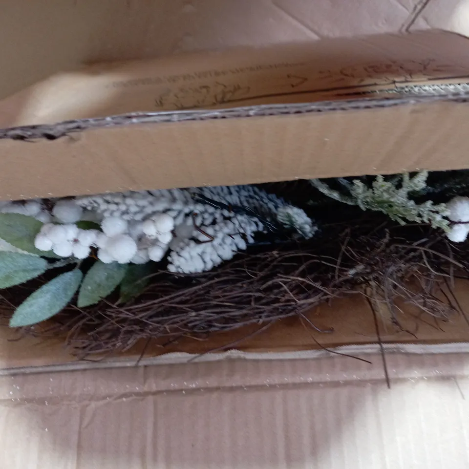 CHRISTMAS WREATH RRP £37.99