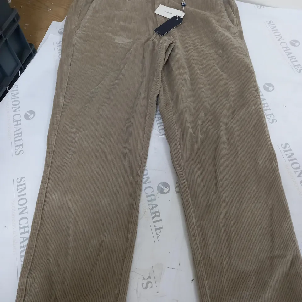 MR MARVIS THE CHORDS PANTS IN THE BARISTAS - W32 L30