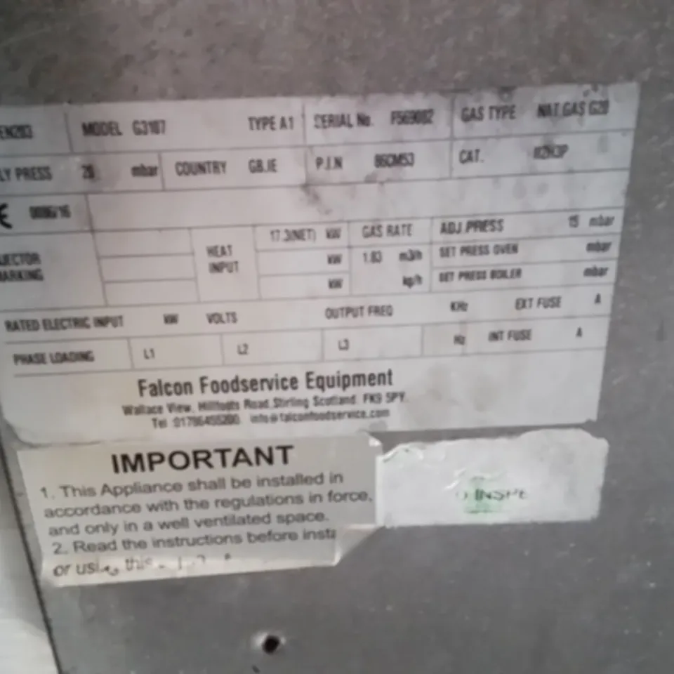 FALCON DOMINATOR PLUS SOLID TOP OVEN RANGE NATURAL GAS G3107