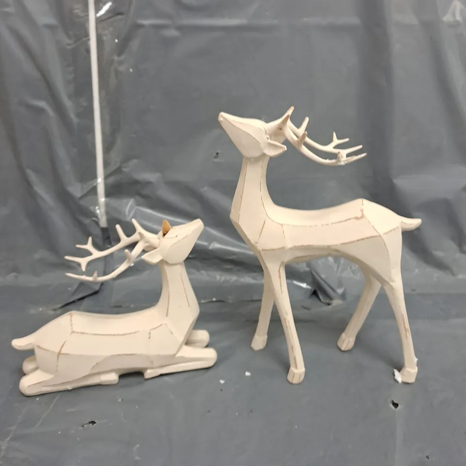 SET OF 2 STAG CHRISTMAS DECORATIONS