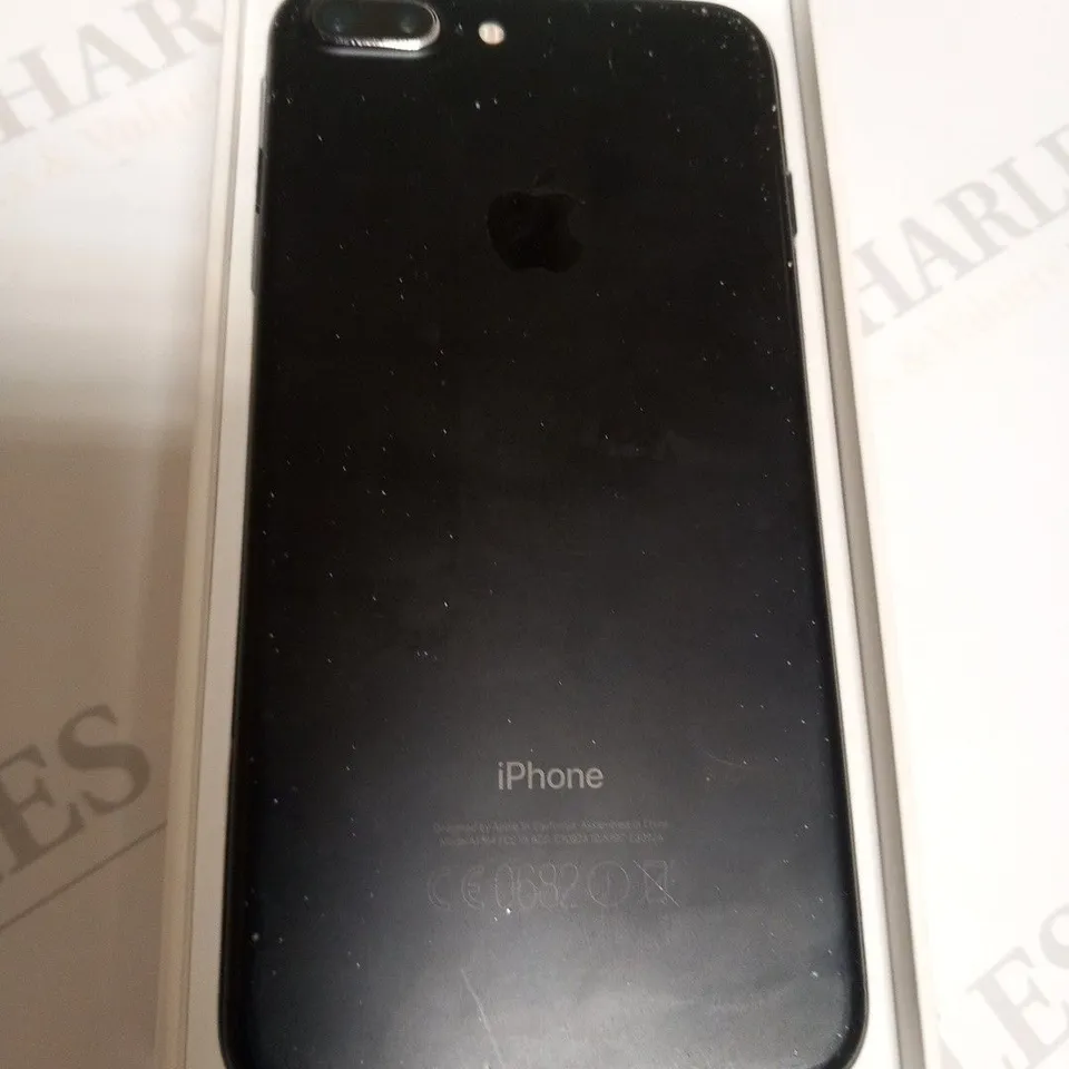 BOXED APPLE IPHONE 7 PLUS MOBILE PHONE