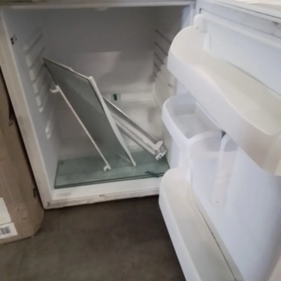 HOTPOINT FUTURE UNDER COUNTER FRIDGE WHITE 
