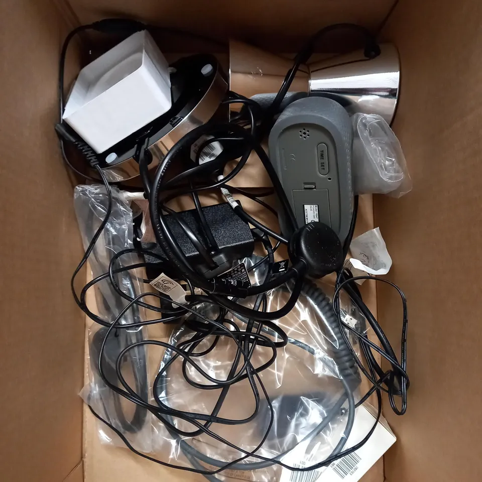 BOX OF APPROXIMATELY 15 HOUSEHOLD AND ELECTRICAL ITEMS TO INCLUDE JOHN LEWIS TOUCH LAMP, CHARGING CABLE, MICROSOFT WIRELESS MOUSE ETC 