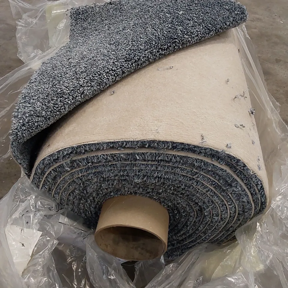 ROLL OF QUALITY STS MOORLAND TWIST TF CARPET // SIZE: APPROX 4 X 10m