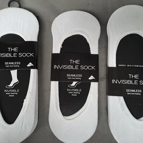 BOX OF APPROXIMATELY 30 PACKS OF THE INVISIBLE SOCKS IN WHITE (SIZES MAY VARY) - COLLECTION ONLY