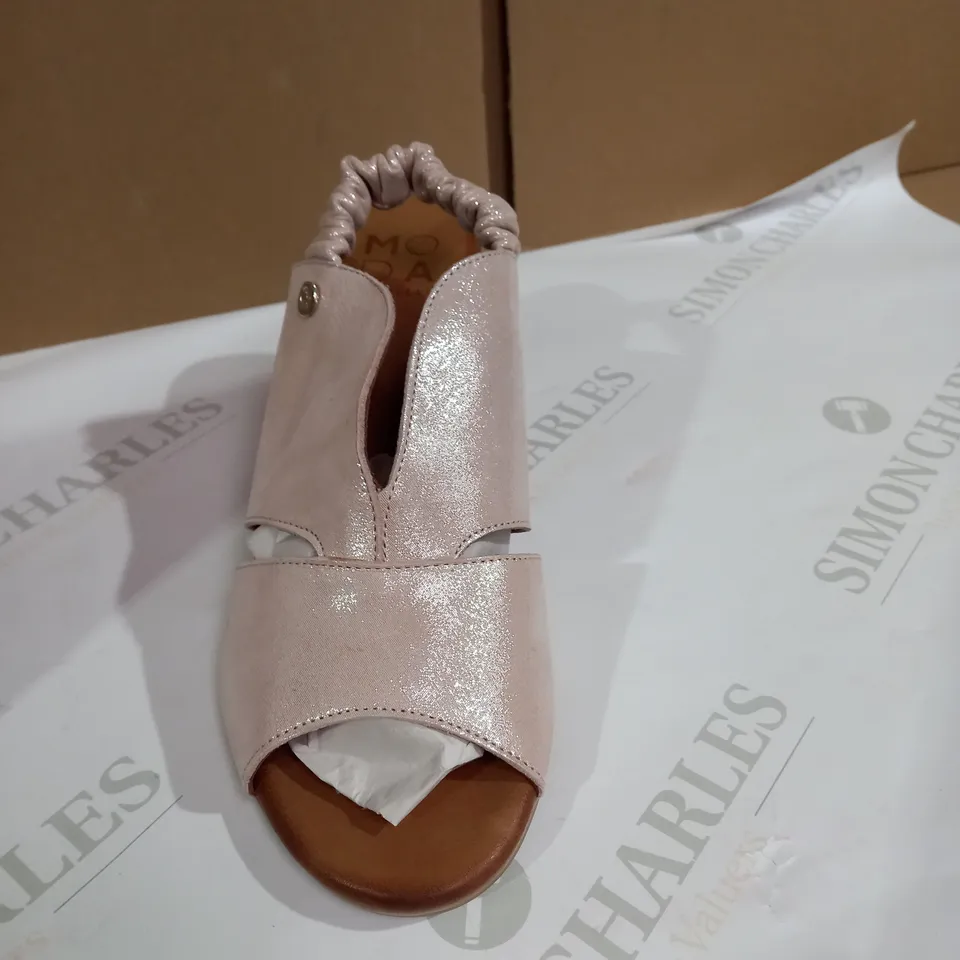 MODA PINK SANDAL SIZE 5 