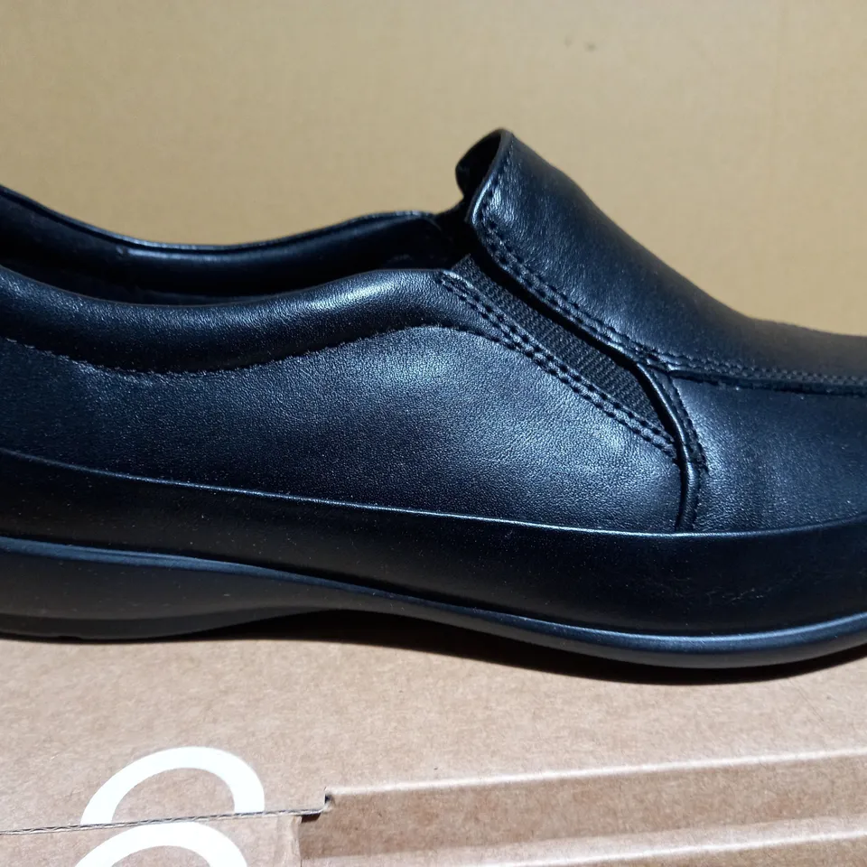 HOTTER RUBY WOMENS SHOE - SIZE 6