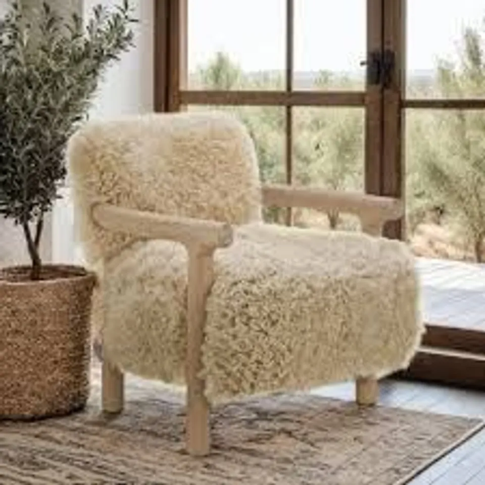 BOXED GENUINE SHEEPSKIN FUR BATTISTINI ARMCHAIR - TAUPE (1 BOX)