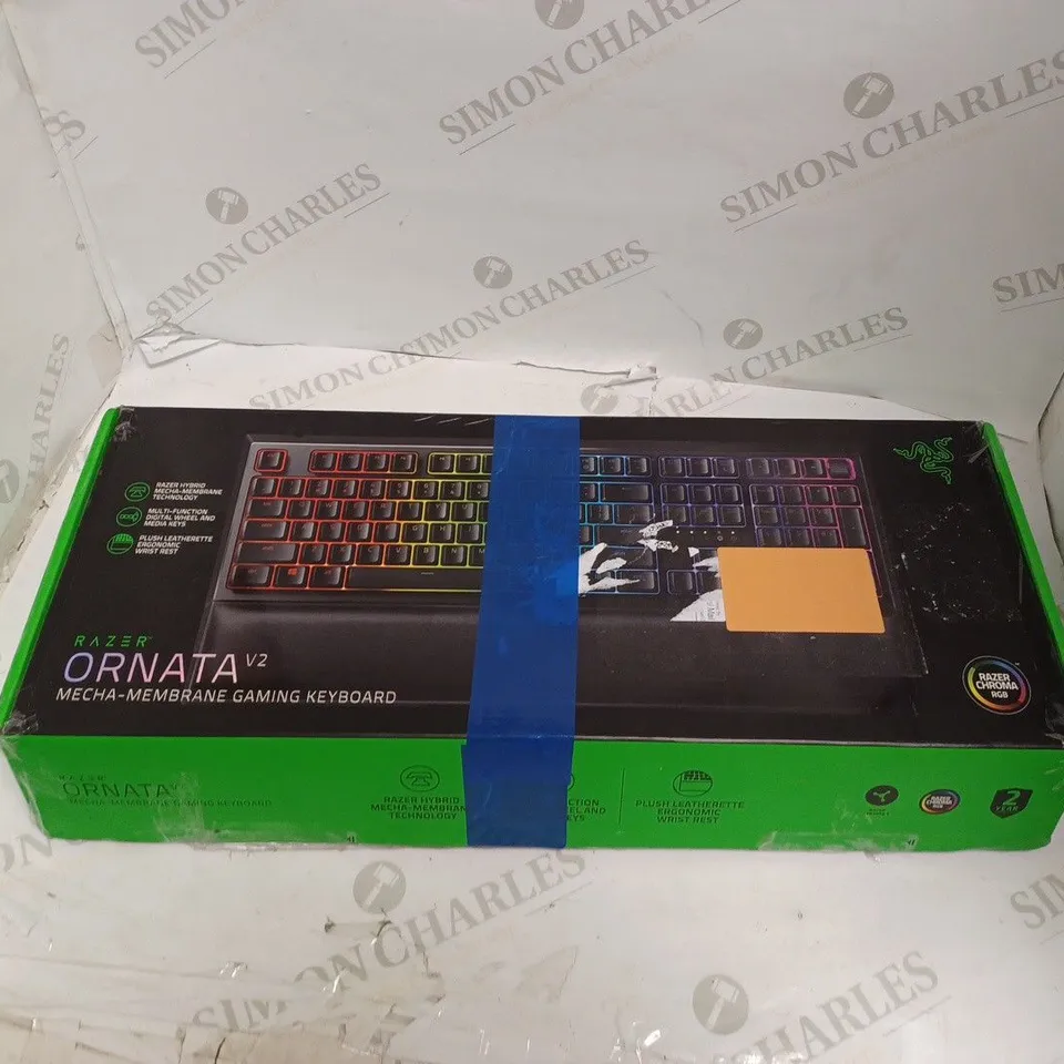 RAZOR ORNATA MECHA-MEMBRANE GAMING KEYBOARD