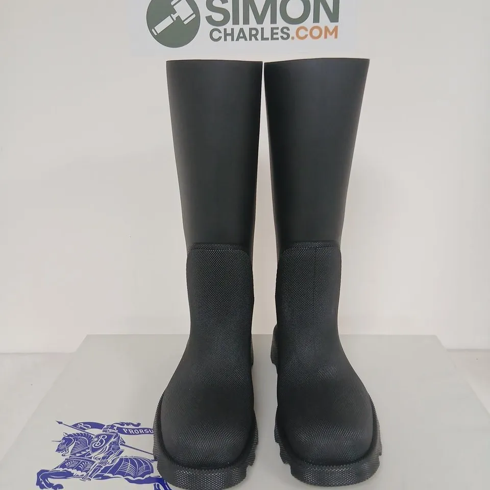 Burberry Black Knee-High Rain Boot – UK 11 (EU 45)