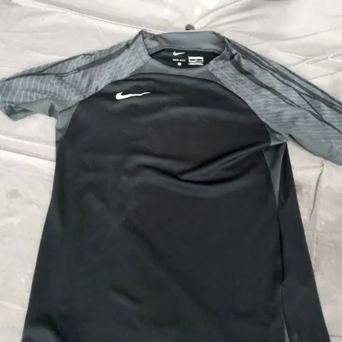 NIKE DRI-FIT SLIM FIT SHORT-SLEEVE TOP – MEN'S XL, BLACK WITH GREY SLEEVES