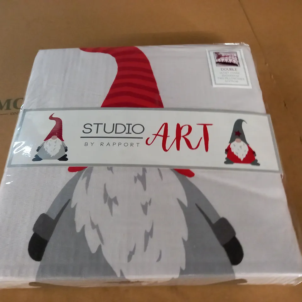 FESTIVE GONKS QUILT COVER SET - DOUBLE