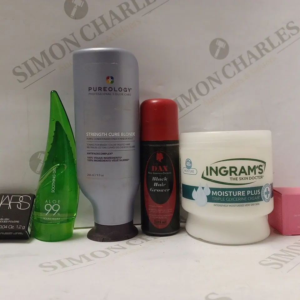 BOX OF APPROX 25 ASSORTED HEALTH AND BEAUTY ITEMS TO INCLUDE - INGRAMS MOISTURE PLUS - PUREOLOGY STRENGTH CURE BLONDE - NARS BLUSH ECT 