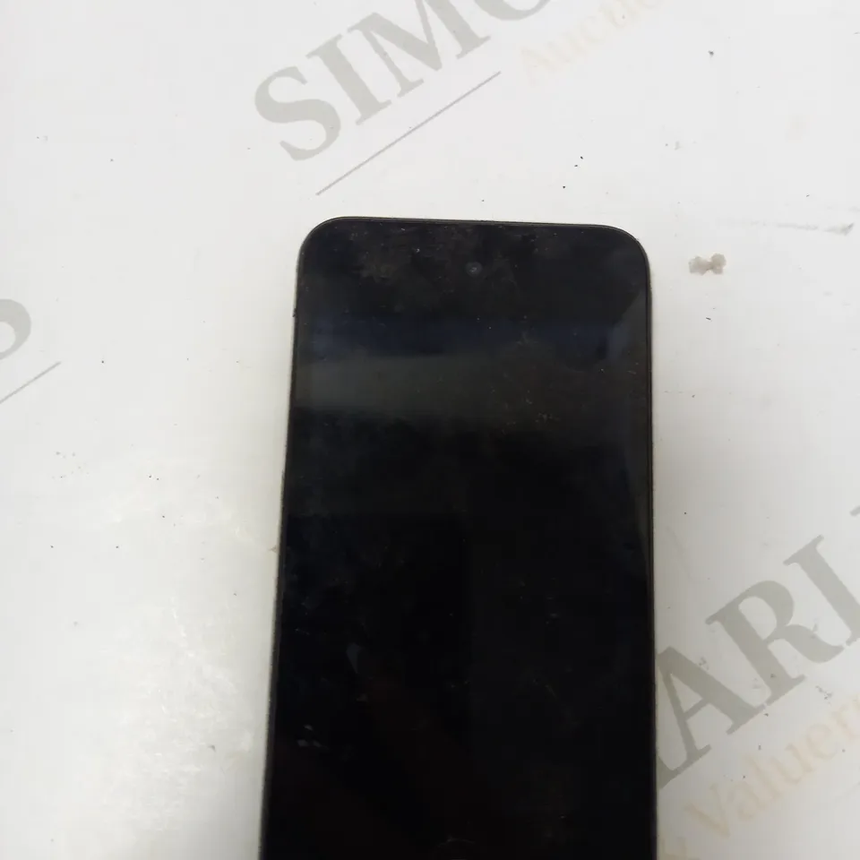 IPOD TOUCH 4TH GEN