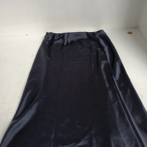ZARA WOMEN'S NAVY SATIN SKIRT – MADE IN MOROCCO SIZE L