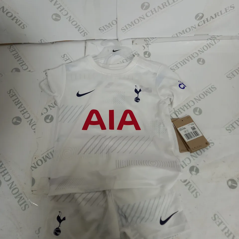 TOTTENHAM HOTSPUR HOME SHIRT AND SHORTS WITH JESSE 1 SIZE 24-36 MONTHS