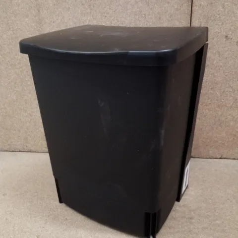 BOXED BRABANTIA 10L BUILT IN CUPBOARD BIN