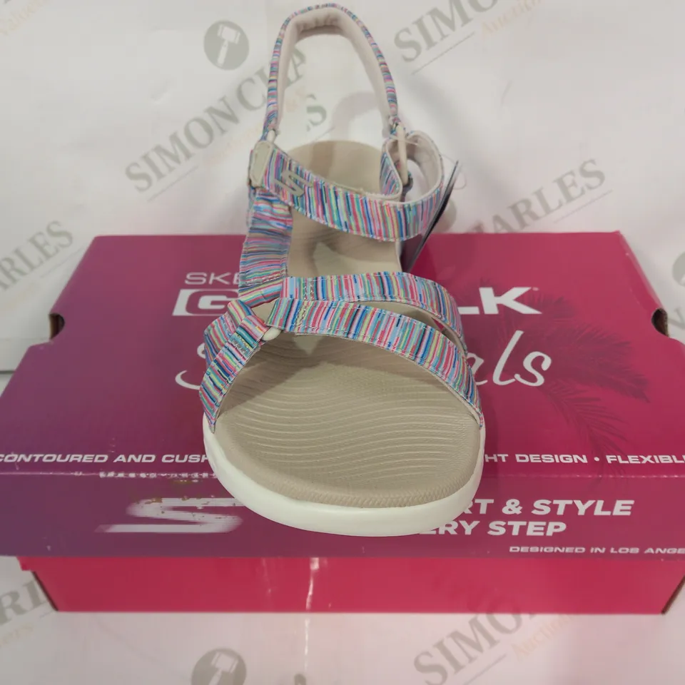 BOXED PAIR OF SKECHERS GO WALK OPEN TOE SANDALS IN MULTICOLOUR SIZE 5