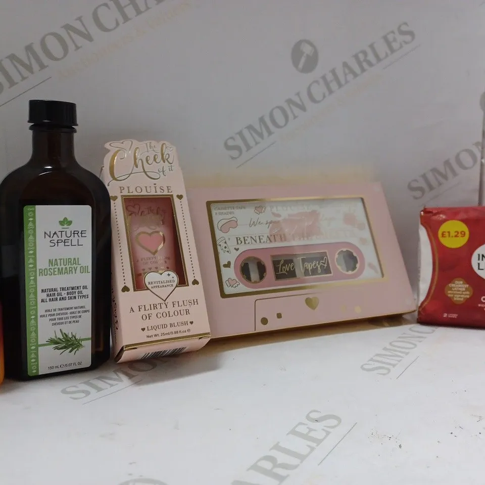 BOX OF APPROX 20 ASSORTED HEALTH AND BEAUTY ITEMS TO INCLUDE - NATURE SPELL ROSEMARY OIL - SKIN SENSE ANTI AGEING - IN PERIAL LEATHER 2 BARS OF SOAP ECT