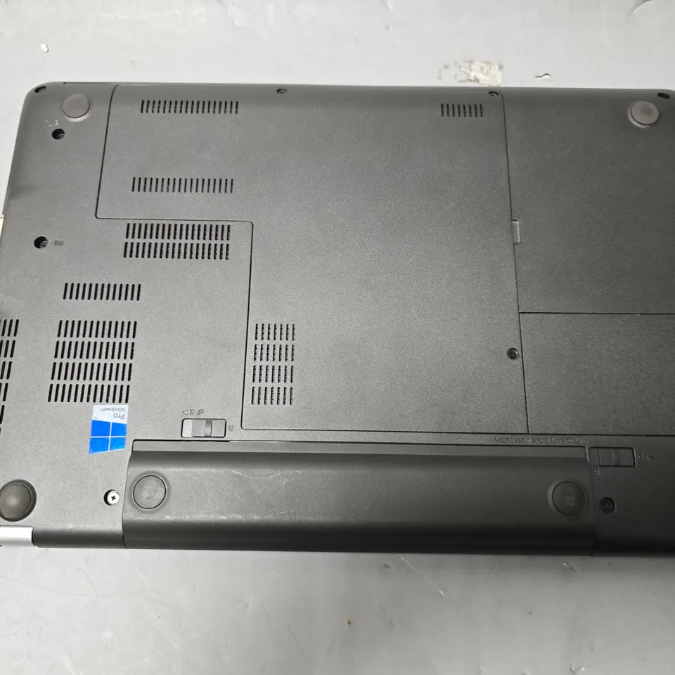 LENOVO THINKPAD E560