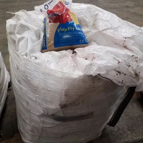 PALLET CONTAINING BAGS OF PLAY SAND 