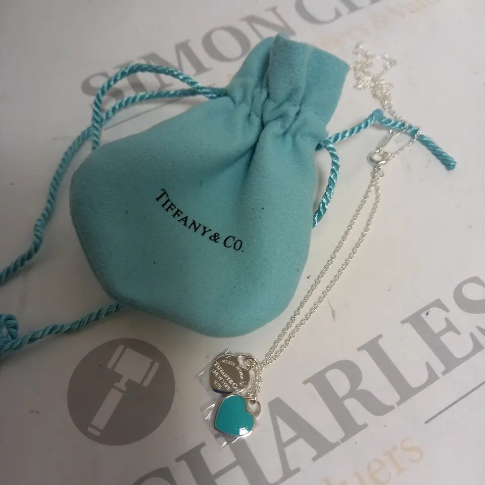 TIFFANY & CO TWIN HEART PENDANT BLUE NECKLACE