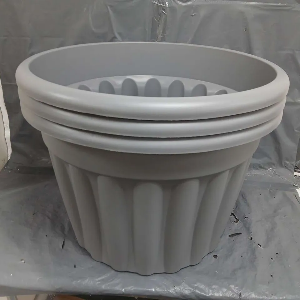 LOT OF 3 WHAM LARGE GREY PLANTERS - 60CM