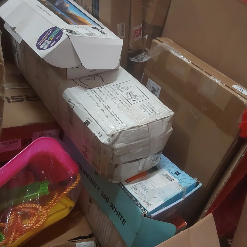 PALLET CONTAINING A LARGE QUANTITY OF ASSORTED ITEMS INCLUDING: MOMCOZY BOTTLE WASHER, THERMAL RIGHT 360 AIO COOLER, STRETCHED BAR MONITOR, GRACO LIGHTWEIGHT STROLLER, MEMORY FOAM MATTRESS TOPPER, STE