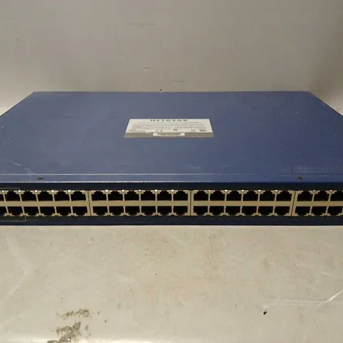 NETGEAR PRO SAFE 48 PORT 10/100/1000 SMART SWITCH GS748T V3