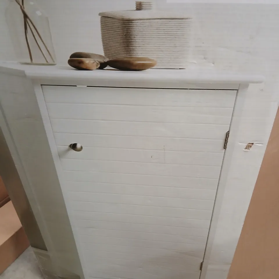 BOXED NAUTICAL STORAGE UNIT WHITE