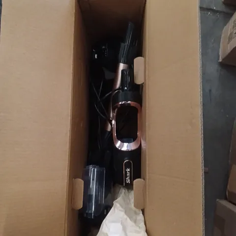 BOXED SHARK HOOVER BLACK / ROSE GOLD 