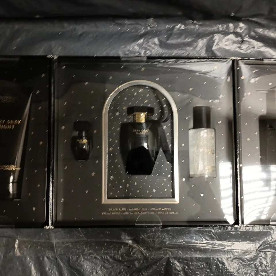 VICTORIA'S SECRET VERY SEXY NIGHT 5-PIECE BEAUTY SET