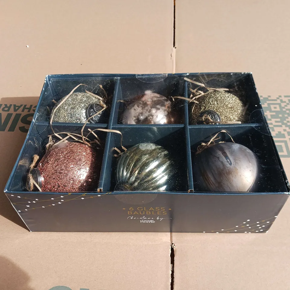 4 BOXES OF 6 GLASS CHRISTMAS BAUBLES BY GEORGE HOME 