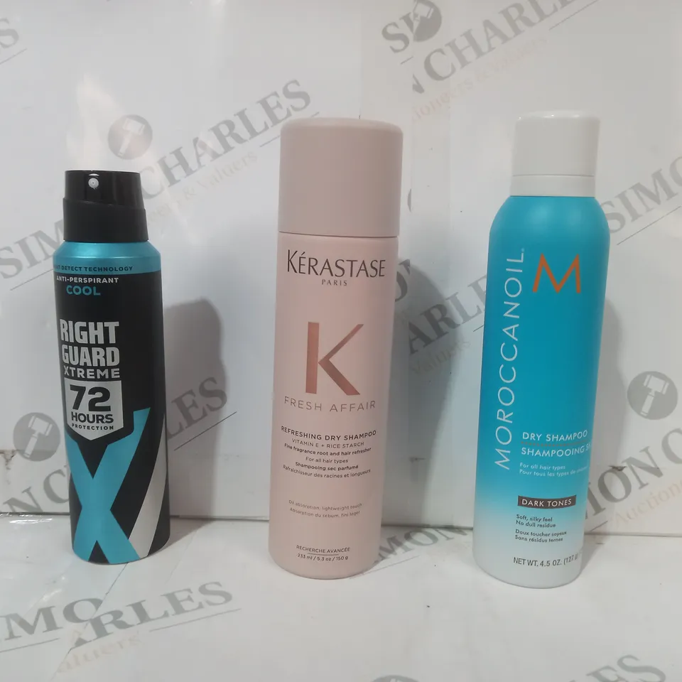 APPROXIMATELY 15 ASSORTED AEROSOL ITEMS IN INCLUDE MOROCCANOIL DRY SHAMPOO, KÉRASTASE DRY SHAMPOO, RIGHT GUARD ANTI-PERSPIRANT, ETC - COLLECTION ONLY