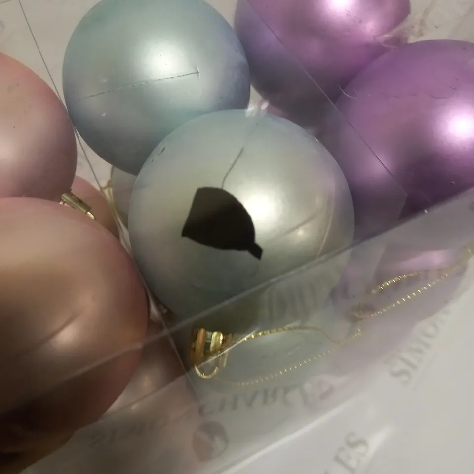 50PC BAUBLE PACK - PASTEL RRP £19.99