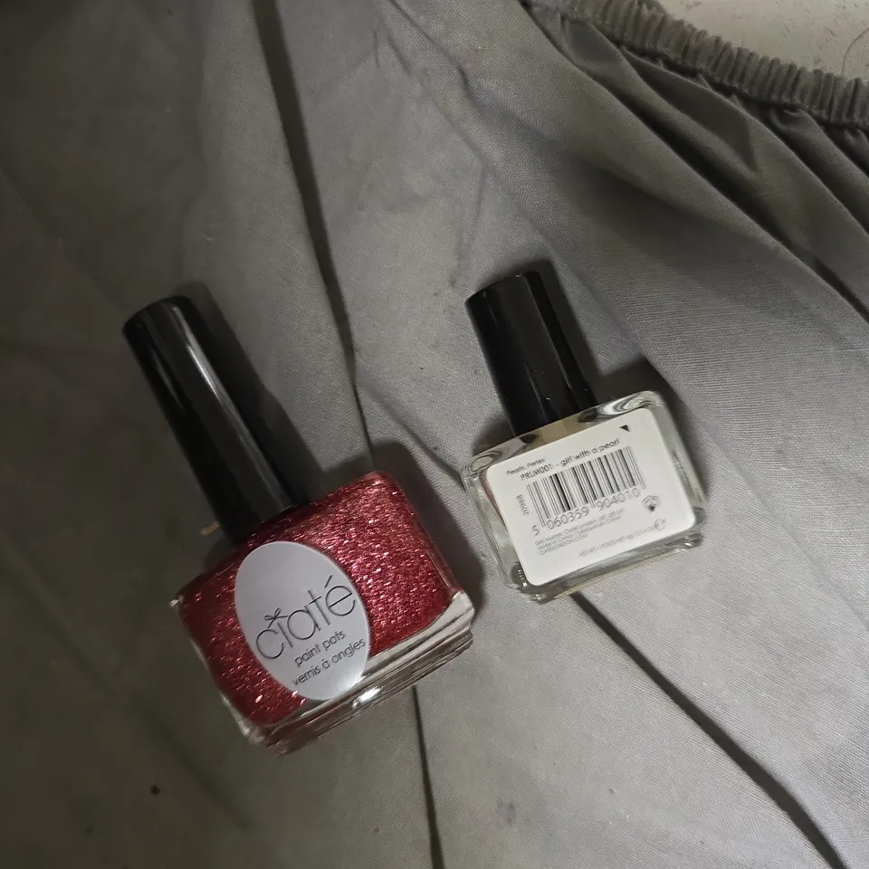 CIATÉ LONDON MINI NAIL POLISH SET – RED GLITTER 'SERENDIPITY' & PEARL BEAD
