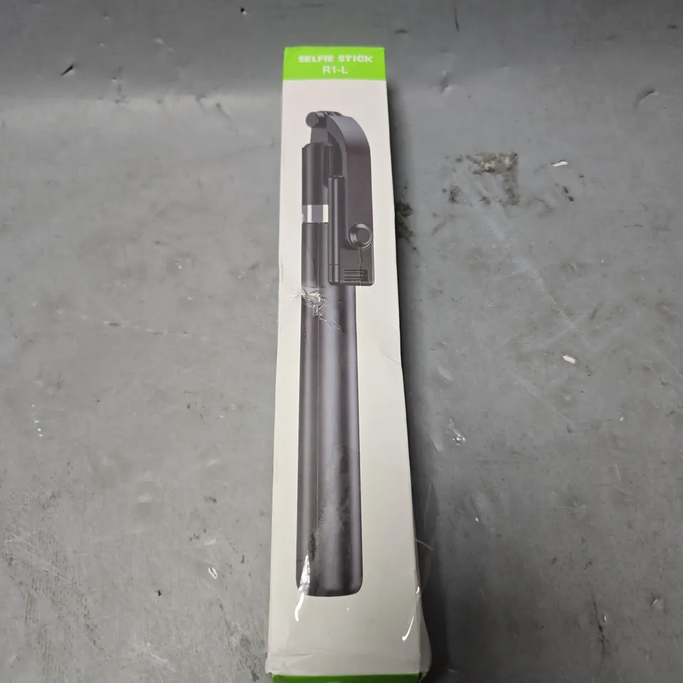 BOXED SELFIE STICK R1-L