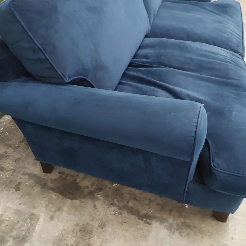 QUALITY BRITISH MADE LOUNGE Co FOUR SEATER SOFA BLUE PLUSH FABRIC 