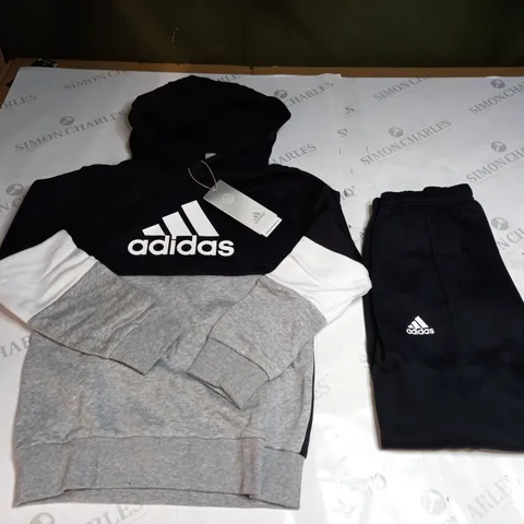ADIDAS 2 PIECE SET SIZE 7-8 YEARS
