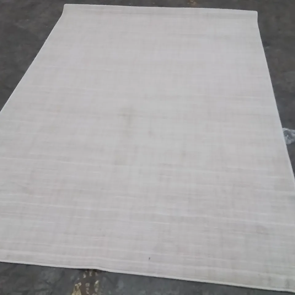 QUALITY DESIGNER AREA RUG - APPROXIMATELY 230X160CM