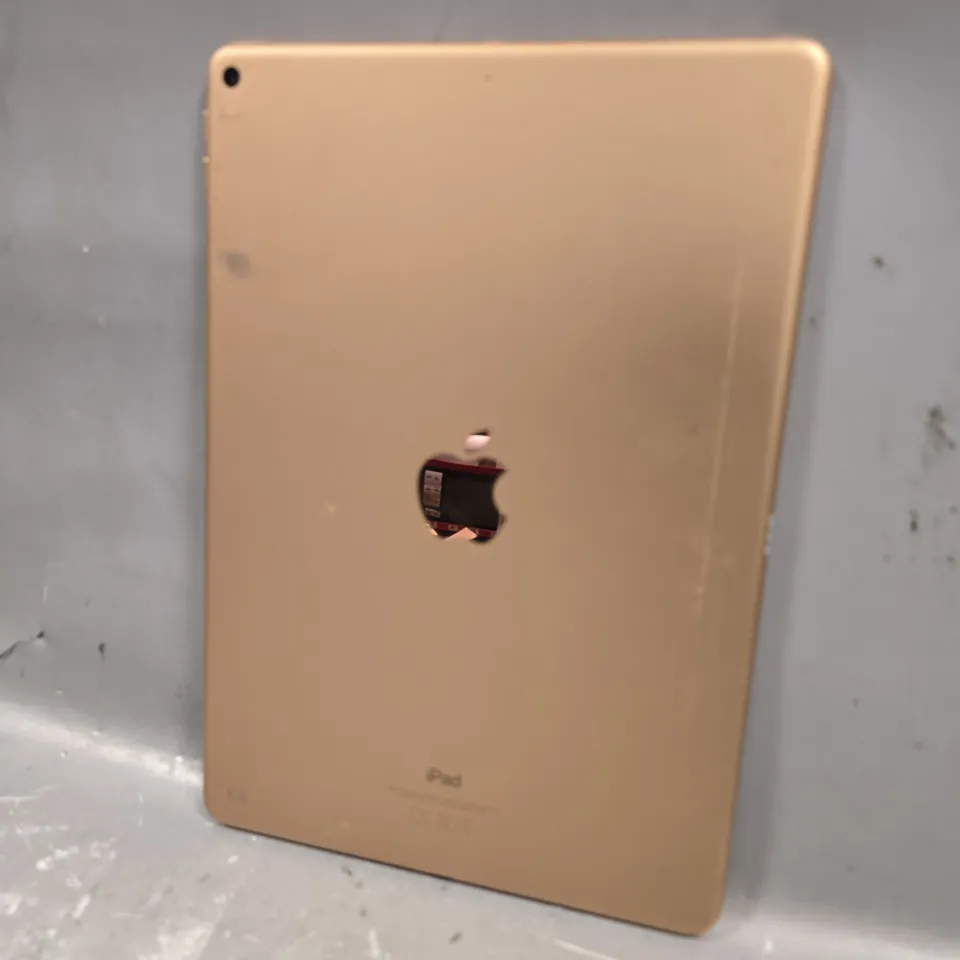APPLE IPAD AIR A2152