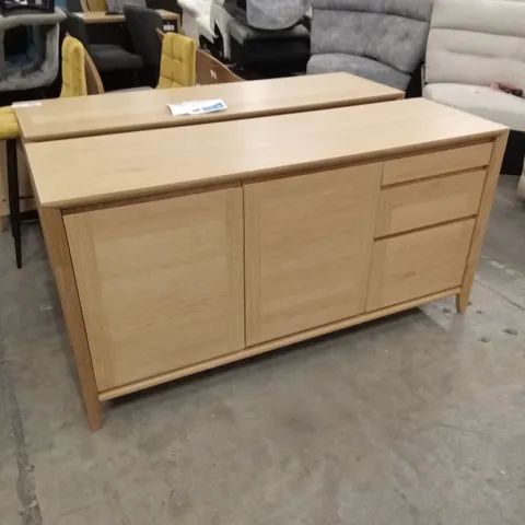 QUALITY DESIGNER BERGEN OAK WIDE SIDEBOARD