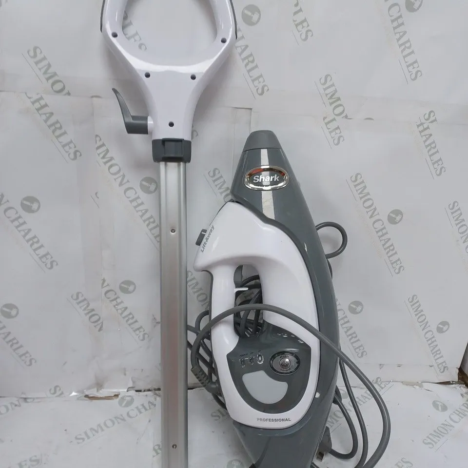 UNBOXED SHARK FLOOR AND HANDHELD STEAM CLEANER S6005