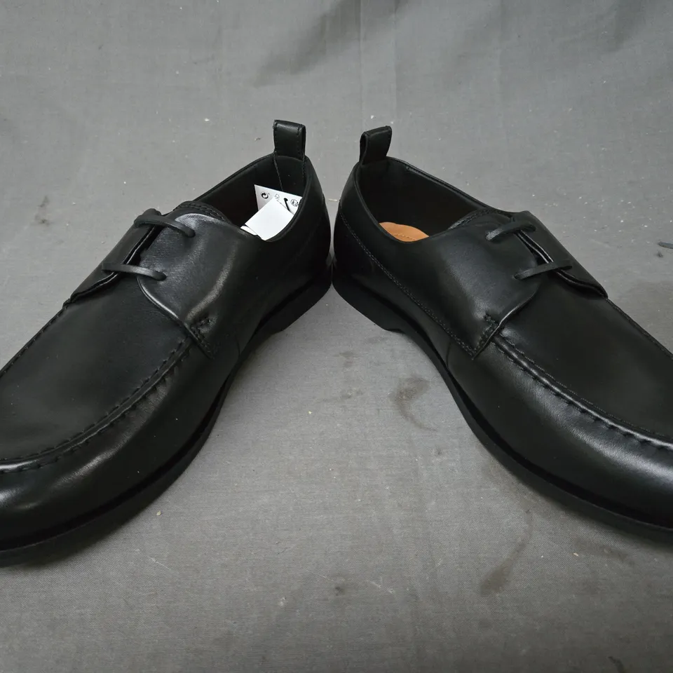 BOXED PAIR OF ZARA SHOES IN BLACK UK SIZE 9